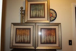 lot 119 image: Three Piece Wall Art Trio 22x22