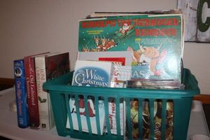 lot 424 image: Christmas Themed Media Items, Records CDs and More