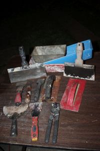 lot 209 image: Wall Plaster tools