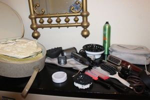 lot 33 image: Vintage Hair Drier and Other Hair Accessories