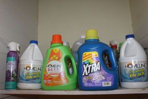 lot 41 image: Laundry Soap Products Unused