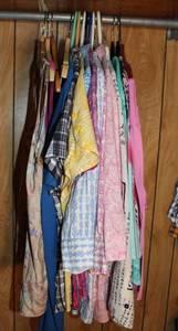lot 113 image: Womens Tops