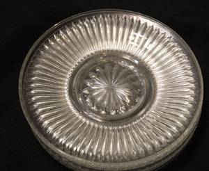 lot 392 image: Starburst Clear Glass Cake Plates