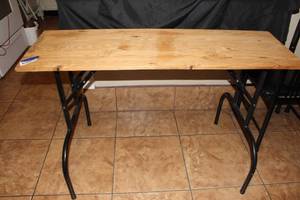 lot 322 image: Table with Folding Legs, approx. 4ft long and 18 inches wide