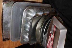 lot 330 image: Bakeware