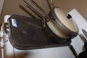 lot 333 image: Cookware