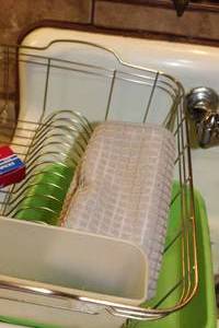 lot 335 image: Dish Drainer, Drying Mat, Dish Pan&nbsp