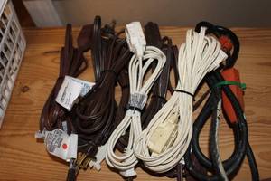 lot 445 image: Indoor Extension Cord