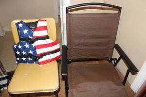lot 446 image: Folding Chair, vintage Chair andLife Vest