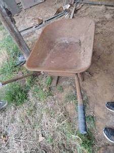 lot 379 image: Wheelbarrow