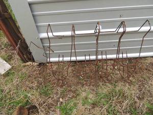 lot 416 image: Metal LIVESTOCK BOTTLE HOLDERS  QTY 5