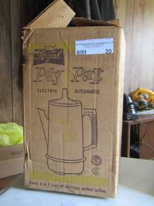 lot 20 image: Poly port coffee percolator