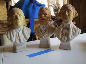 lot 26 image: Franklin, Rosevelt & Washington Head cologne bottles