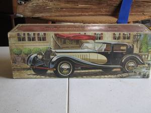 lot 31 image: Bugatti 27 wild country after shave 6.5fl oz.