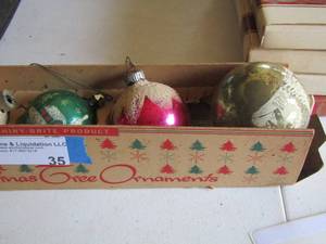 lot 35 image: Vintage Christmas bulbs qty 5 - THESE ARE VERY NICE