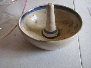 lot 45 image: MARSHALL POTTERY RING HOLDER - SIGNED