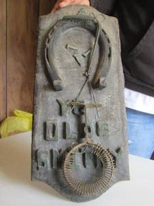 lot 48 image: horse shoe wall art