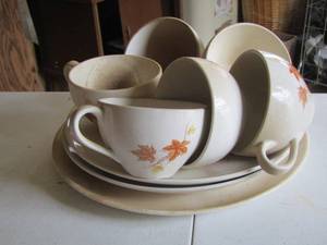 lot 55 image: Autumn leaves dishes  cups  - JAPAN