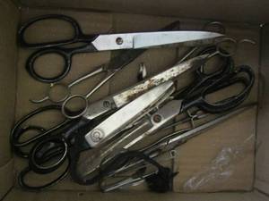 lot 60 image: household and hair scissors