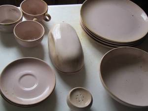 lot 70 image: Casual China by Russel Wright all pink in color