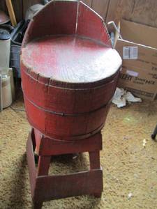 lot 81 image: Man made Barrel Seat red in color