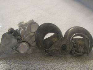 lot 103 image: silver earrings