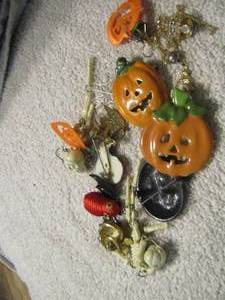 lot 112 image: Halloween shirt pins