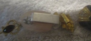 lot 119 image: various womens earrings