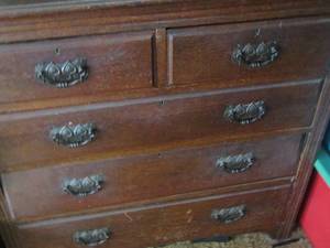 lot 182 image: CHEST  5 drawers 42H x 19D x 40W