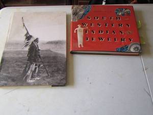 lot 218 image: Indian jewelry book