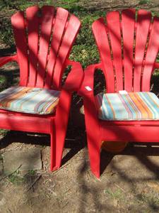 lot 233 image: 2 red outdoor yard chairs