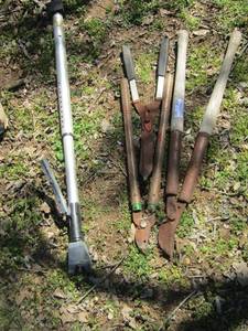 lot 242 image: yard tools