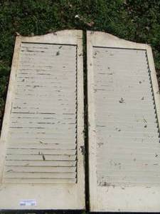 lot 257 image: set of white shutters