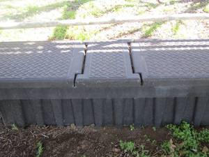 lot 258 image: black truck tool box