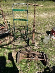 lot 302 image: REEL MOWER & DOLLY