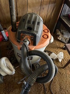 lot 270 image: RIDGID SHOP VAC 5HP