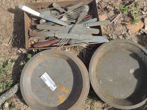 lot 275 image: MESS HALL TINS & VARIOUS SILVERWARE