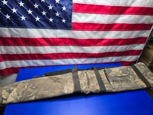 lot 100 image: Rocky Camo Shotgun or Long Rifle Soft Gun Case