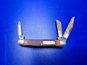 lot 163 image: Schrade Old Timer w 108OT Steel