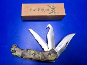 lot 258 image: Elk Ridge 3 Blade Hunters Camo Folding Knife