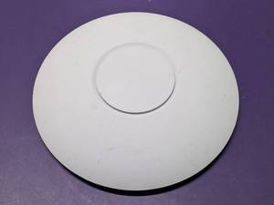 lot 10 image: UniFi AP AC PRO - UAP-AC-PRO