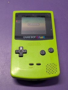 lot 25 image: Nintendo Game Boy Color CGB-001 w 1 Game