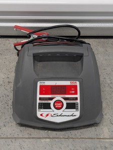 lot 43 image: Schumacher SC1564 2630100-Amp 6v12V Fully Automatic Battery Charger