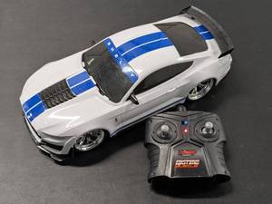 lot 120 image: Jada Toys Big Time Muscle 116 Ford Shelby RC Remote Control Car