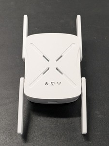 lot 137 image: Wifi-6 Extender CF-XR182
