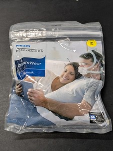 lot 145 image: NEW - Philips Respironics DreamWear Fullface Mask - Size S