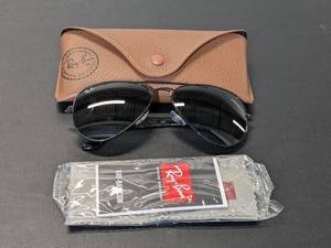 lot 170 image: Ray-Ban Sunglasses RB3025 AVIATOR Large Metal L2823 58-14 135