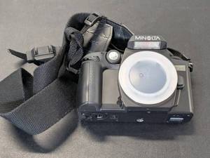 lot 205 image: Minolta Maxxum 70 35mm Film Body Camera Only