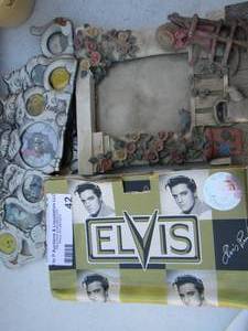 lot 42 image: 3 cat kitten picture frames new-- floral picture frame- Elvis picture frame
