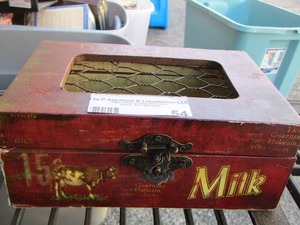 lot 54 image: WOODEN BOX 15C  MILK